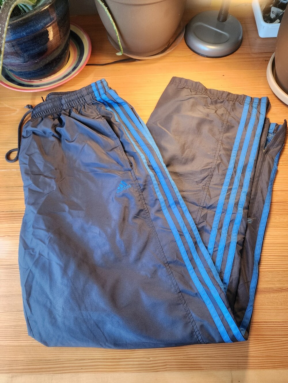 Women's L Adidas Track Pants - Charcoal With Blue Stripes AUZ001 - 2000's Vibes